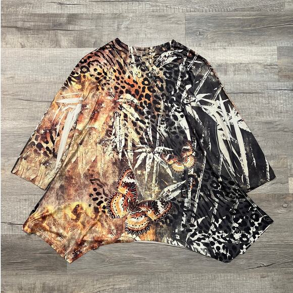 Jess & Jane Plus Size 2X Microfiber Tunic Studded Butterfly Cheetah AOP Boho Top - Picture 2 of 7